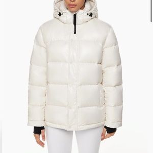 Aritzia color birch The Super Puff™